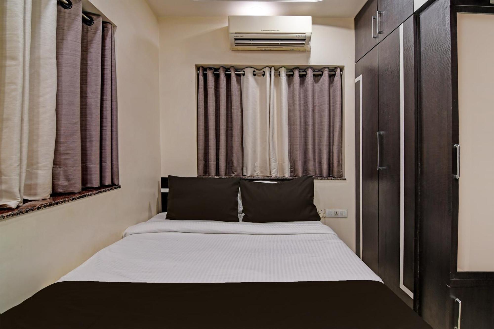 Hotel O Shivaalay Near Newtown Bus Stand Kolkata